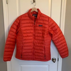 Women’s Patagonia pink down coat